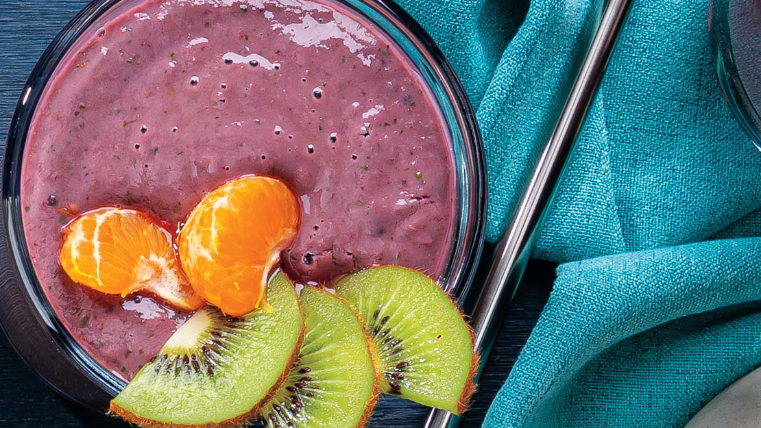 Winter Kiwi, Clementine & Blackberry Smoothie